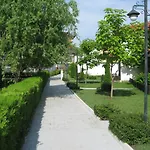Apartcomplex Chateau * Ахелой