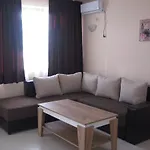 Апартаменты Apartcomplex Chateau *