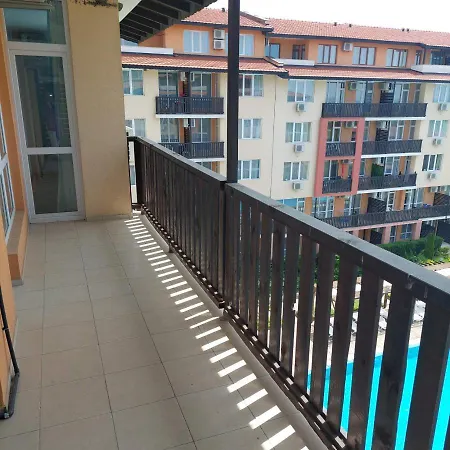 Apartcomplex Chateau Lägenhet