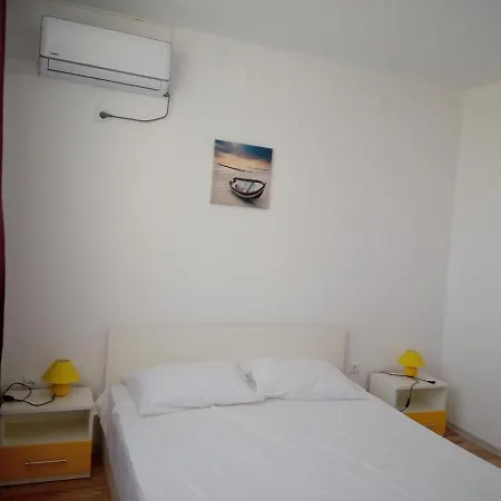 Apartcomplex Chateau Appartamento Aheloy