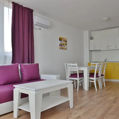 Apartcomplex Chateau * Aheloy