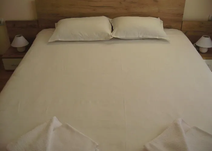 アパート Apartcomplex Chateau