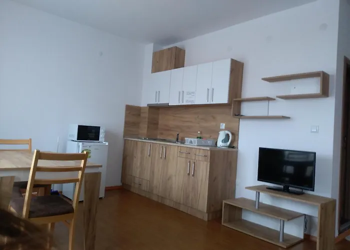 Apartcomplex Chateau アパート